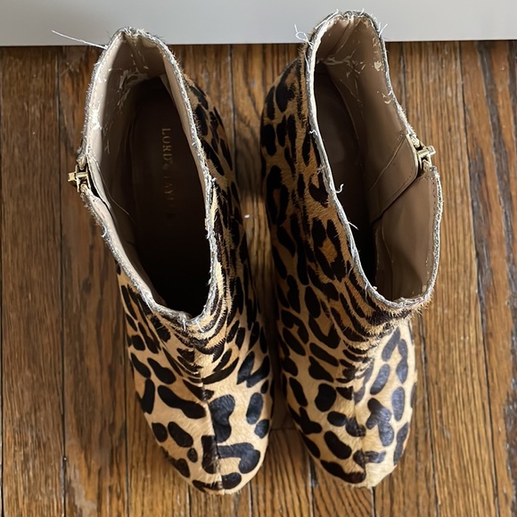 Lord & Taylor calfskin booties - Picture 5 of 8